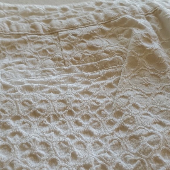 Shorts - Picture 4 of 4